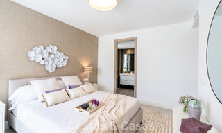 Exclusiva promoción de nuevos apartamentos en primera línea de golf en venta en San Roque, Costa del Sol 60272 