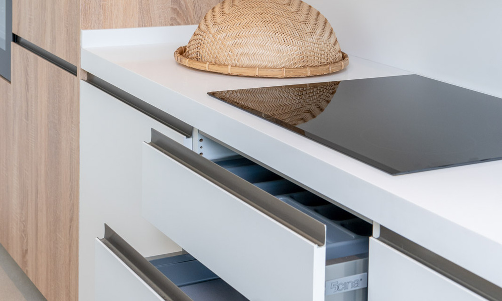 Exclusiva promoción de nuevos apartamentos en primera línea de golf en venta en San Roque, Costa del Sol 60287