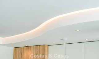 Exclusiva promoción de nuevos apartamentos en primera línea de golf en venta en San Roque, Costa del Sol 60297 