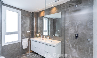 Exclusiva promoción de nuevos apartamentos en primera línea de golf en venta en San Roque, Costa del Sol 60300 