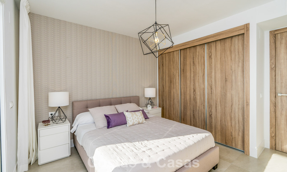 Exclusiva promoción de nuevos apartamentos en primera línea de golf en venta en San Roque, Costa del Sol 60322