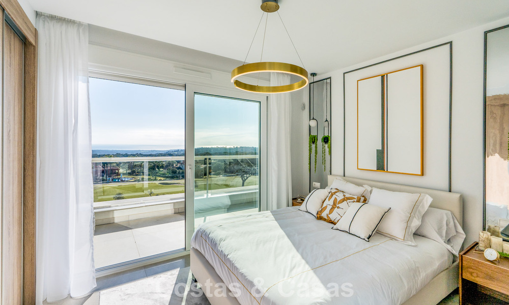 Exclusiva promoción de nuevos apartamentos en primera línea de golf en venta en San Roque, Costa del Sol 60338