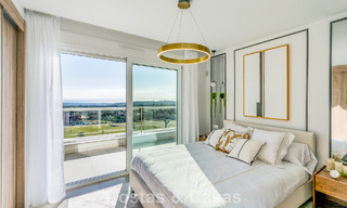 Exclusiva promoción de nuevos apartamentos en primera línea de golf en venta en San Roque, Costa del Sol 60338 