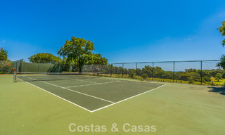 Exclusiva promoción de nuevos apartamentos en primera línea de golf en venta en San Roque, Costa del Sol 60361 
