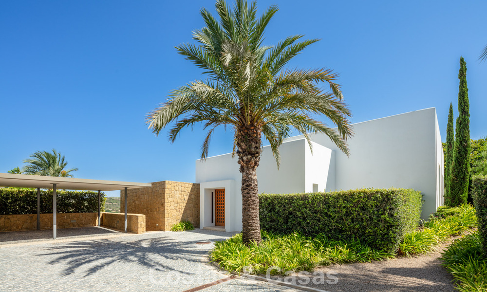 Villa de lujo contemporánea en venta en un resort de golf de primera línea en la Costa del Sol 60451