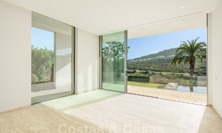 Villa majestuosa de diseño en venta en un campo de golf de 5 estrellas en la Costa del Sol 60118 