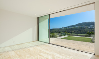 Villa majestuosa de diseño en venta en un campo de golf de 5 estrellas en la Costa del Sol 60124 