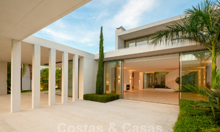 Villa majestuosa de diseño en venta en un campo de golf de 5 estrellas en la Costa del Sol 60130 