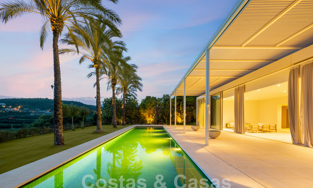 Sofisticada villa de lujo en venta junto a un galardonado campo de golf en la Costa del Sol 60137