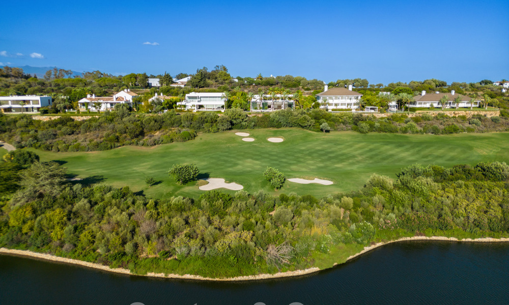 Sofisticada villa de lujo en venta junto a un galardonado campo de golf en la Costa del Sol 60160