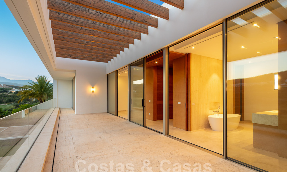 Impresionante villa de lujo de diseño en venta en un complejo de golf superior en la Costa del Sol 60162