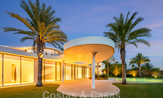 Extravagante villa de diseño en venta, en un destacado resort de golf de la Costa del Sol 60195 