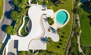 Extravagante villa de diseño en venta, en un destacado resort de golf de la Costa del Sol 60196 