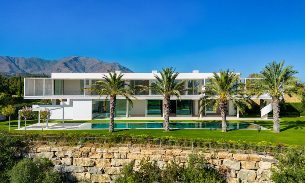 Majestuosa villa de diseño en venta en un campo de golf de 5 estrellas en la Costa del Sol 60239