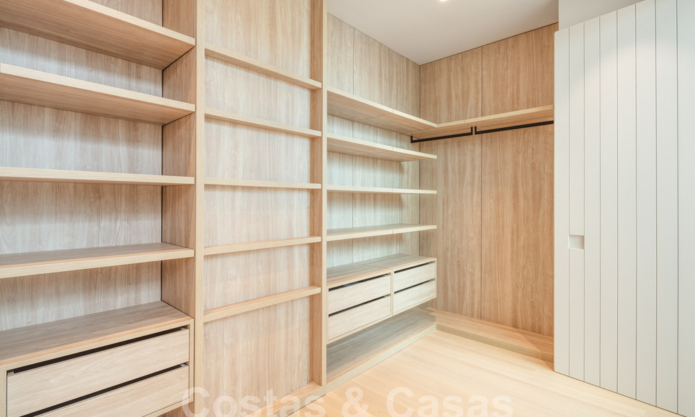 Majestuosa villa de diseño en venta en un campo de golf de 5 estrellas en la Costa del Sol 60248