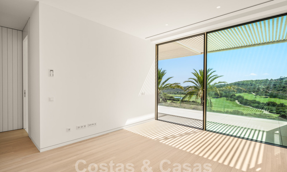 Majestuosa villa de diseño en venta en un campo de golf de 5 estrellas en la Costa del Sol 60252