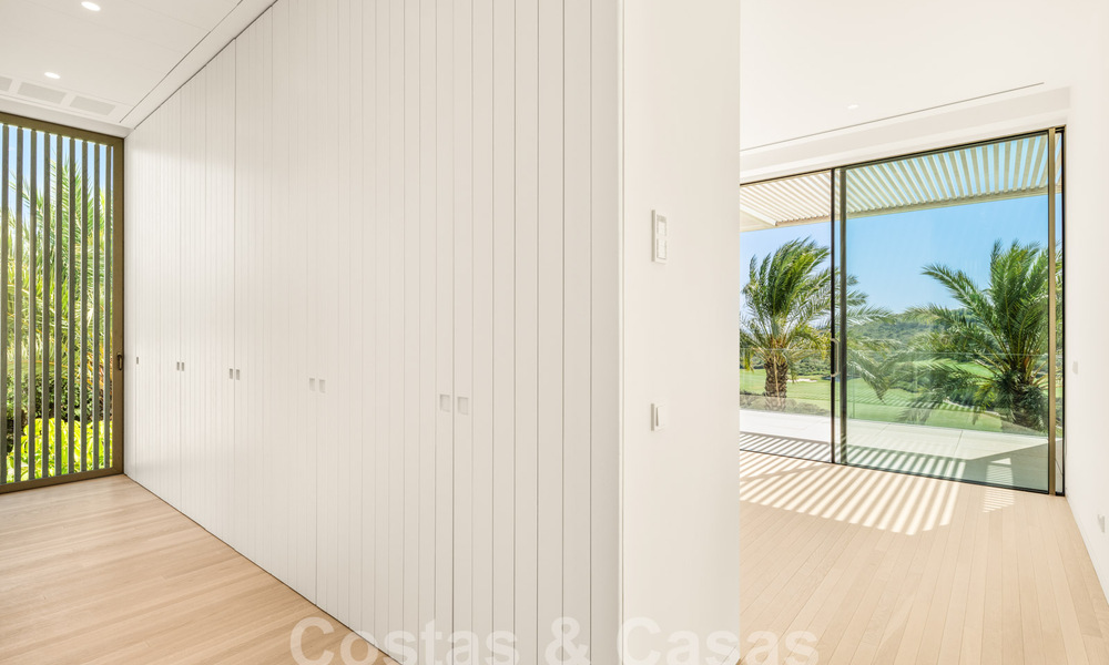 Majestuosa villa de diseño en venta en un campo de golf de 5 estrellas en la Costa del Sol 60255