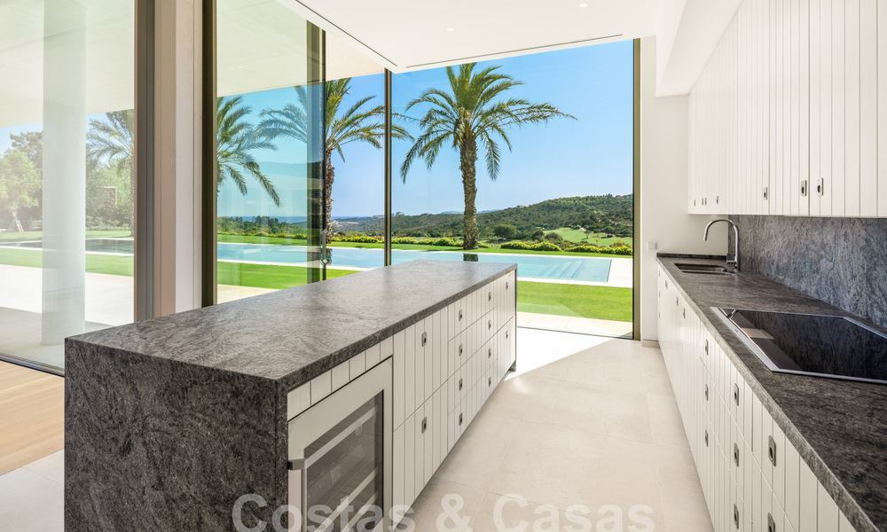 Majestuosa villa de diseño en venta en un campo de golf de 5 estrellas en la Costa del Sol 60258