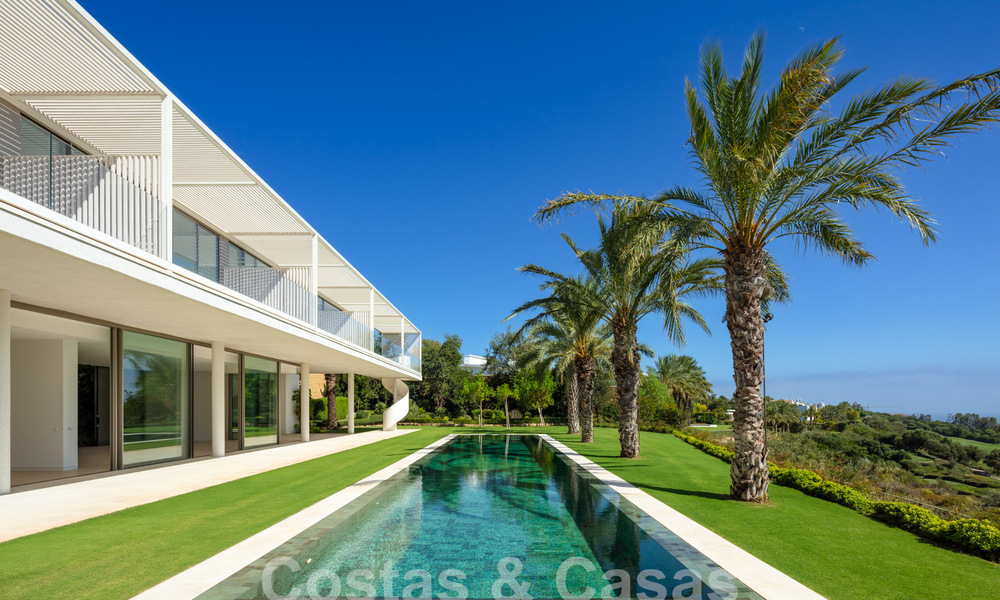 Majestuosa villa de diseño en venta en un campo de golf de 5 estrellas en la Costa del Sol 60264