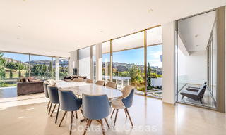 Villa de lujo contemporáneo en venta, en primera línea de golf de 5 estrellas en Marbella - Benahavis 60465 