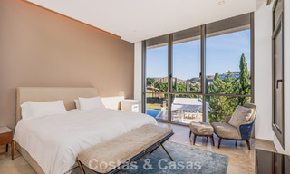 Villa de lujo contemporáneo en venta, en primera línea de golf de 5 estrellas en Marbella - Benahavis 60471 