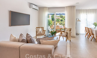 Ático contemporáneo reformado en venta con amplia terraza y vistas al mar en La Quinta golf resort, Benahavis - Marbella 60618 