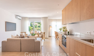 Ático contemporáneo reformado en venta con amplia terraza y vistas al mar en La Quinta golf resort, Benahavis - Marbella 60622 