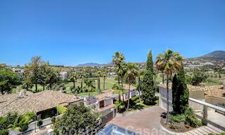 Moderna villa de lujo en venta con vistas al golf en Nueva Andalucía, Marbella 60796 