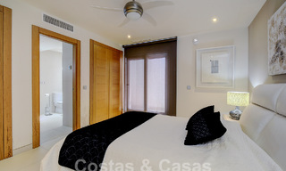 Moderna villa de lujo en venta con vistas al golf en Nueva Andalucía, Marbella 60814 