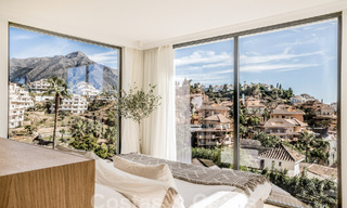 Villa de lujo en venta con diseño moderno-mediterráneo y vistas al mar en Nueva Andalucía, Marbella 60939 