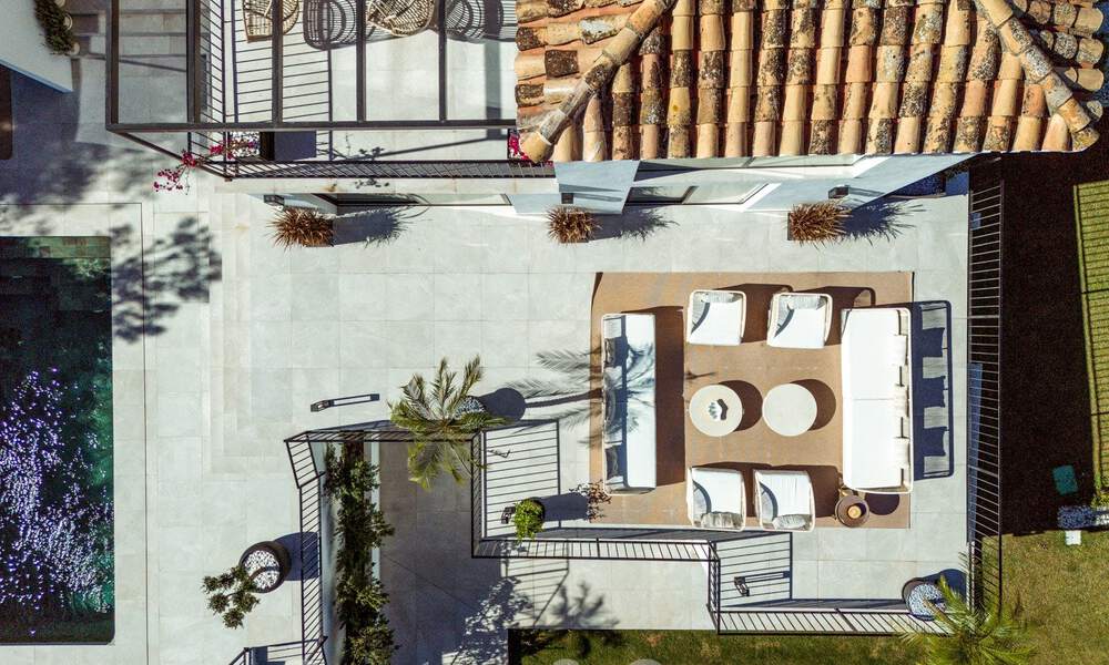 Villa de lujo en venta con diseño moderno-mediterráneo y vistas al mar en Nueva Andalucía, Marbella 60952