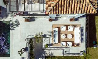 Villa de lujo en venta con diseño moderno-mediterráneo y vistas al mar en Nueva Andalucía, Marbella 60952 