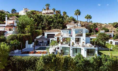 Villa de lujo en venta con diseño moderno-mediterráneo y vistas al mar en Nueva Andalucía, Marbella 60953