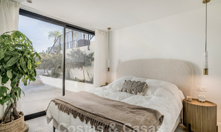 Villa de lujo en venta con diseño moderno-mediterráneo y vistas al mar en Nueva Andalucía, Marbella 60976 