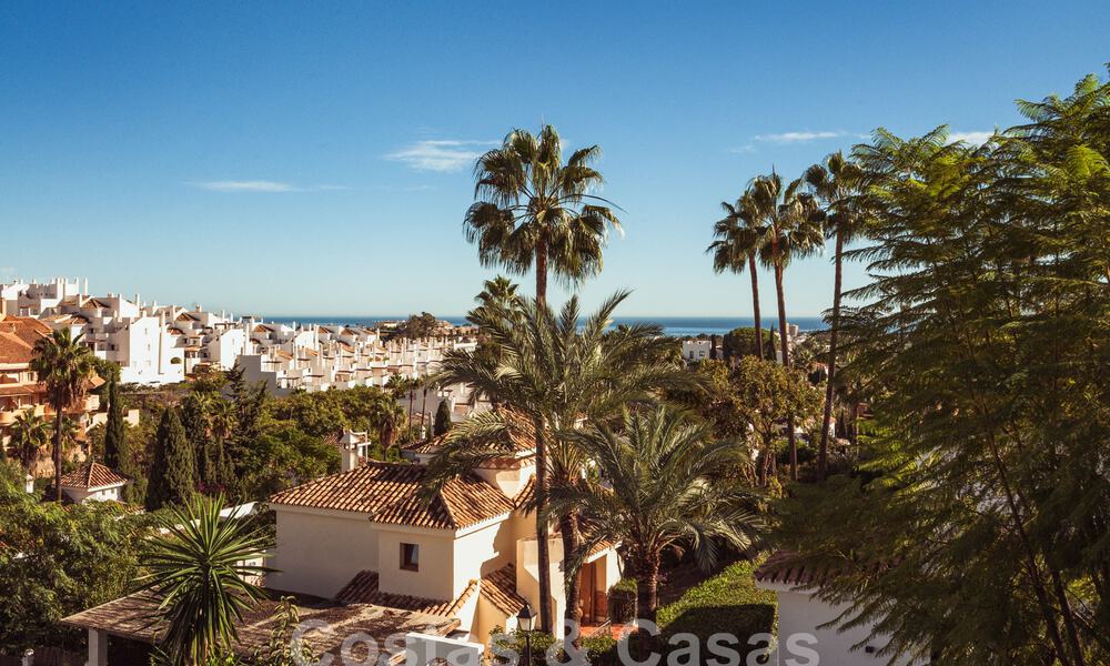 Villa de lujo en venta con diseño moderno-mediterráneo y vistas al mar en Nueva Andalucía, Marbella 60983