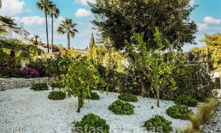 Villa de lujo en venta con diseño moderno-mediterráneo y vistas al mar en Nueva Andalucía, Marbella 60985 