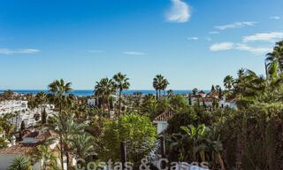 Villa de lujo en venta con diseño moderno-mediterráneo y vistas al mar en Nueva Andalucía, Marbella 60993 