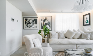 Villa de lujo en venta con diseño moderno-mediterráneo y vistas al mar en Nueva Andalucía, Marbella 61003 