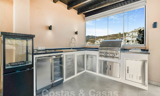 Ático de lujo en venta con vistas al mar y en un complejo de 5 estrellas en Nueva Andalucia, Marbella 60878 
