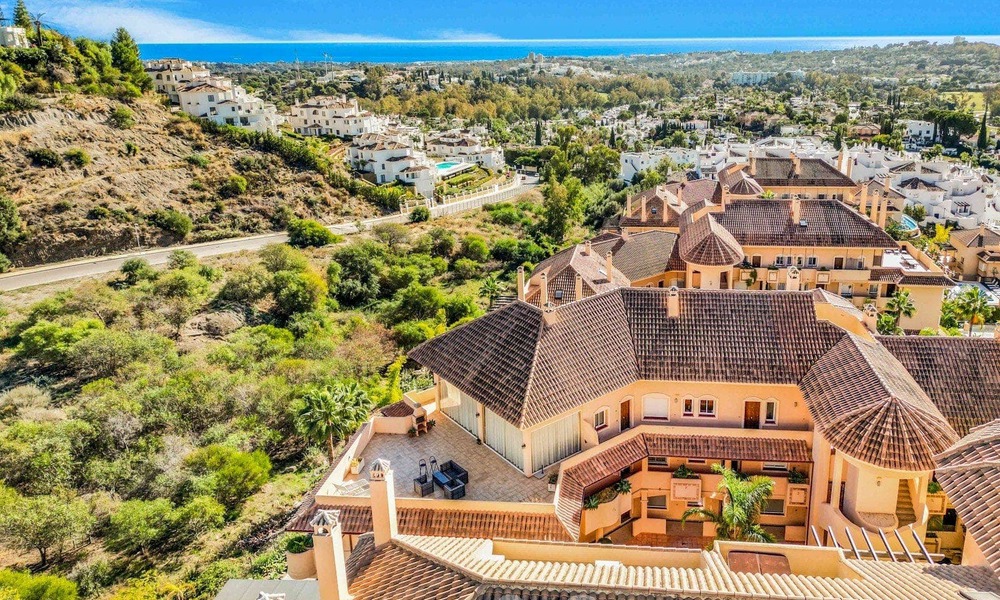 Ático de lujo en venta con vistas al mar y en un complejo de 5 estrellas en Nueva Andalucia, Marbella 60885