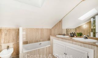 Ático de lujo en venta con vistas al mar y en un complejo de 5 estrellas en Nueva Andalucia, Marbella 60888 