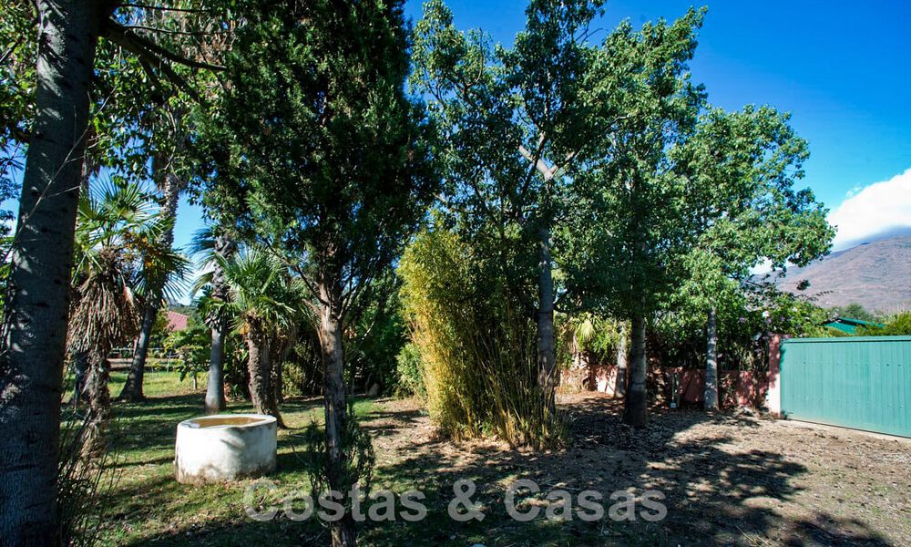 Finca con establos en venta a poca distancia del centro de Estepona, Costa del Sol 61034