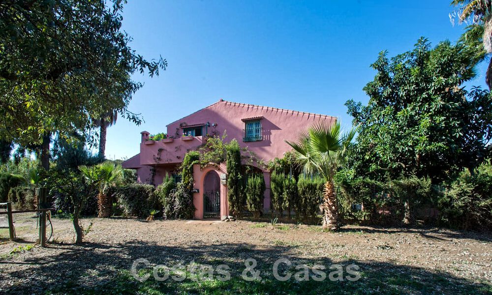 Finca con establos en venta a poca distancia del centro de Estepona, Costa del Sol 61038