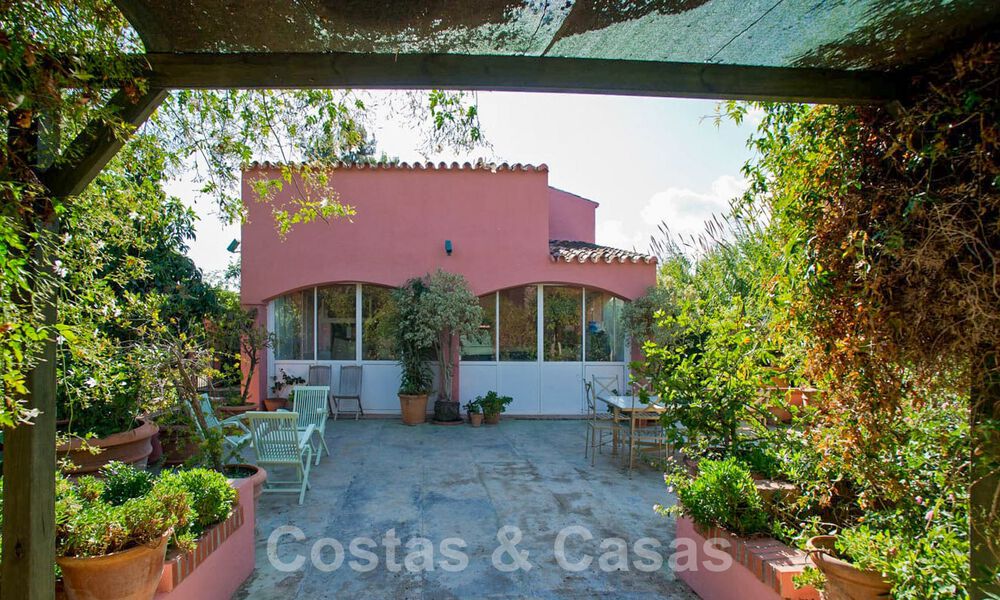 Finca con establos en venta a poca distancia del centro de Estepona, Costa del Sol 61057