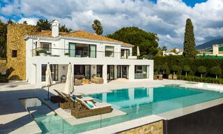 Espectacular villa de lujo en venta con vistas al mar en el valle del golf de Nueva Andalucía, Marbella 61089 