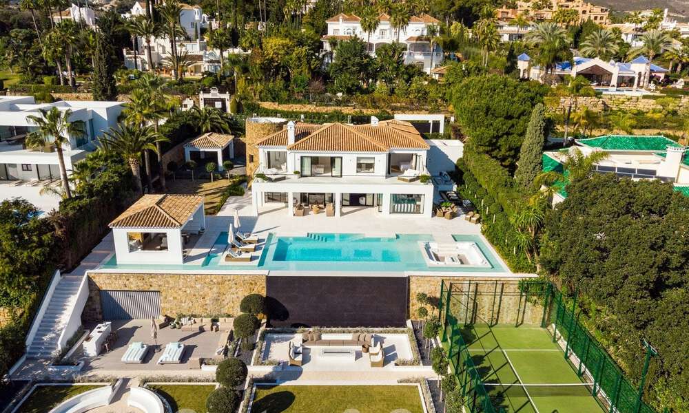 Espectacular villa de lujo en venta con vistas al mar en el valle del golf de Nueva Andalucía, Marbella 61091