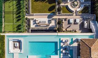 Espectacular villa de lujo en venta con vistas al mar en el valle del golf de Nueva Andalucía, Marbella 61098 