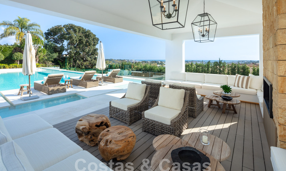 Espectacular villa de lujo en venta con vistas al mar en el valle del golf de Nueva Andalucía, Marbella 61099