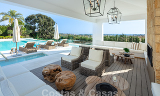 Espectacular villa de lujo en venta con vistas al mar en el valle del golf de Nueva Andalucía, Marbella 61099 