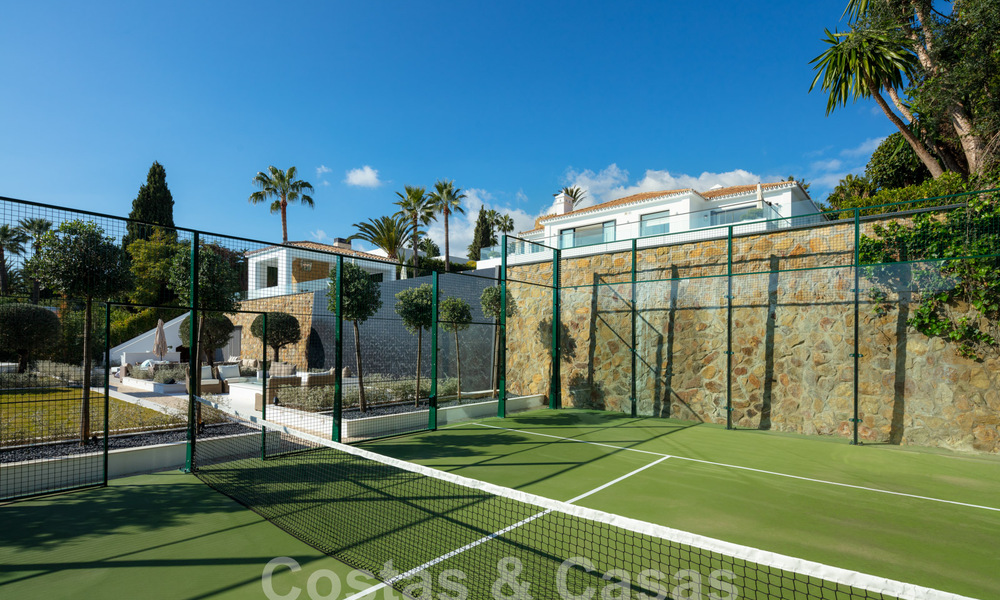 Espectacular villa de lujo en venta con vistas al mar en el valle del golf de Nueva Andalucía, Marbella 61101